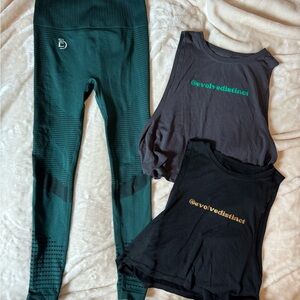 Green Leggings + Gray and Black gym top